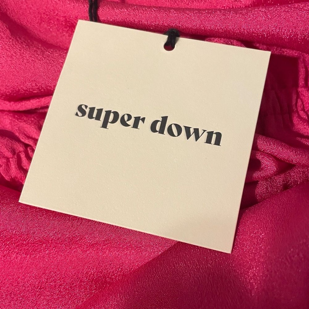 NWT Superdown Brielle Hot Pink Halter Jumpsuit Size S‎